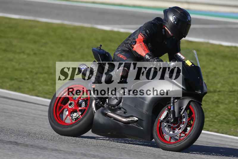 /02 28.-31.01.2025 Moto Center Thun Jerez/gruen-green/79